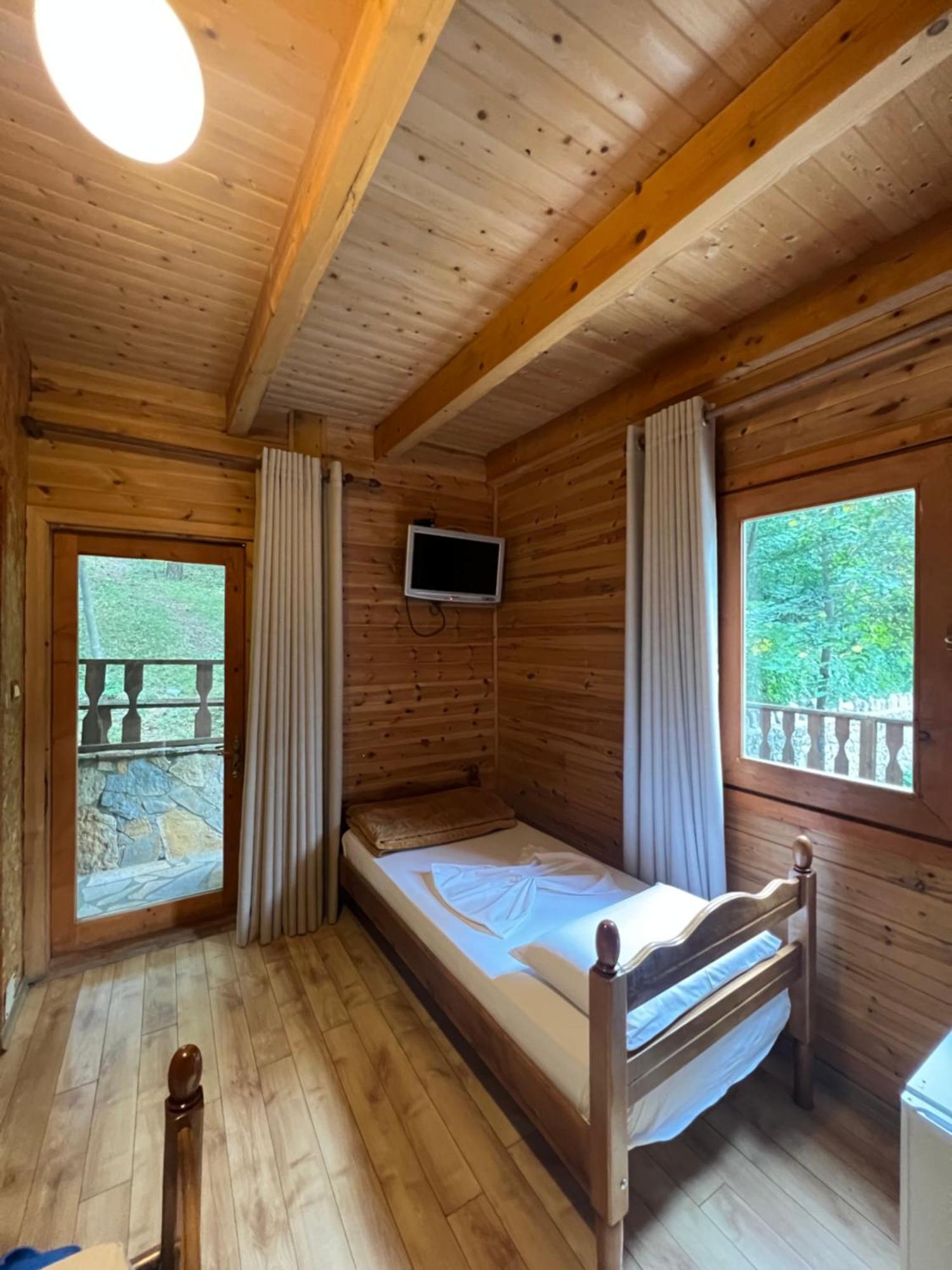 Vila Pepaj Razëm 외부 사진