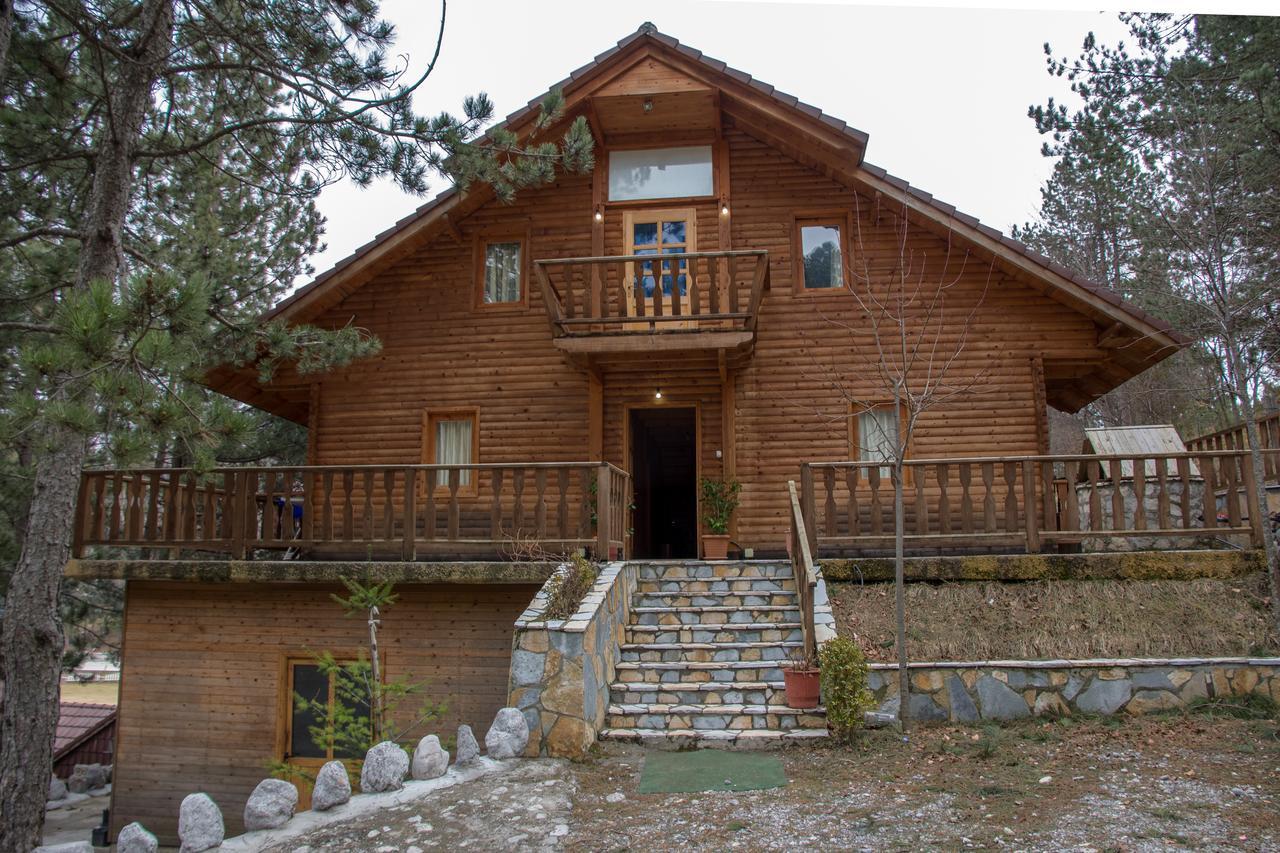 Vila Pepaj Razëm 외부 사진